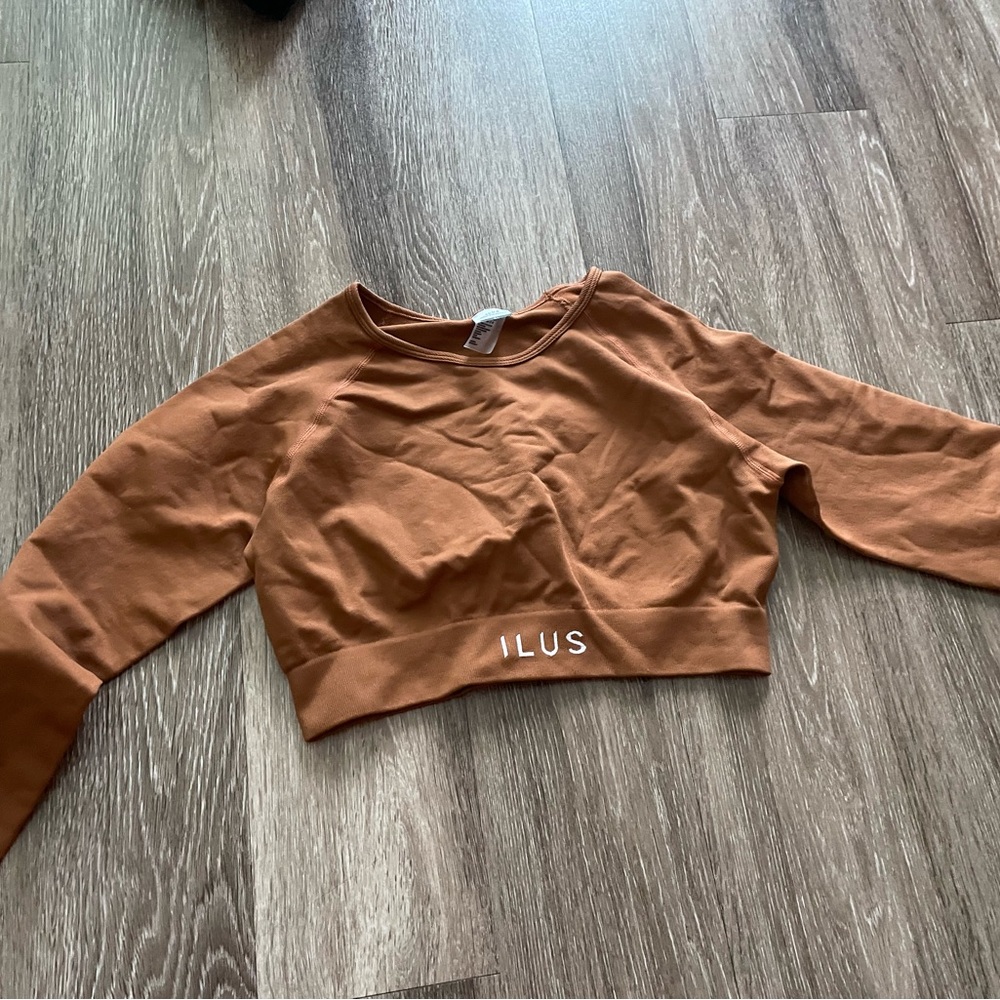 ILUS Seamlux Intensify Crop Top - XL - 2 for 1